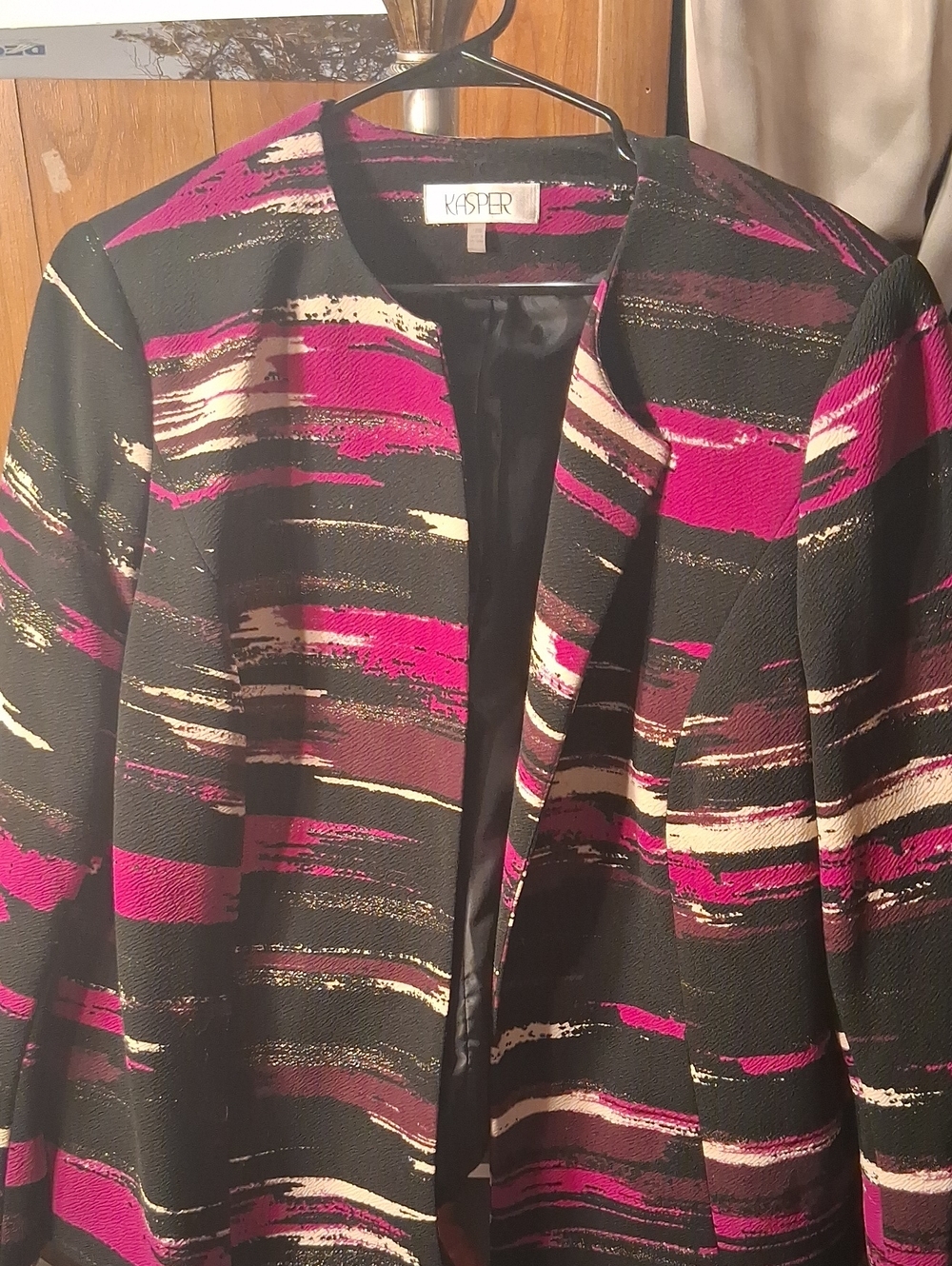 Kasper Open-Front Brushstroke Blazer in Black, Fuchsia & Cream
